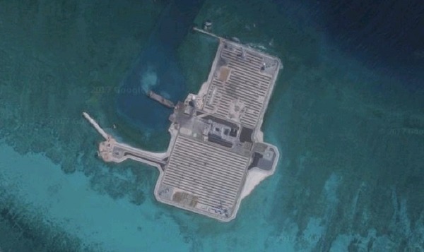 クアテロン礁衛星写真.jpg