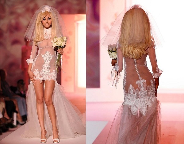 Zahia Dehar 3.jpg